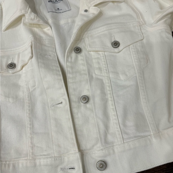 HOLLISTER WHITE DENIM JACKET - Picture 4 of 13